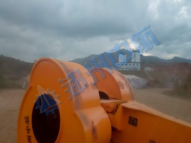 中航?jīng)_擊式壓路機(jī)駐海南?？谵k事處